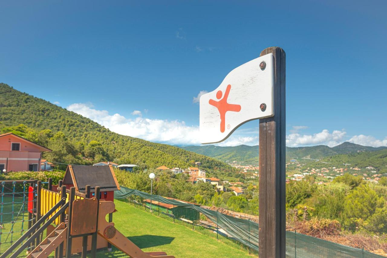 Villino Garden & Pool Hotel Marina dʼMarina dʼAndora Exterior foto