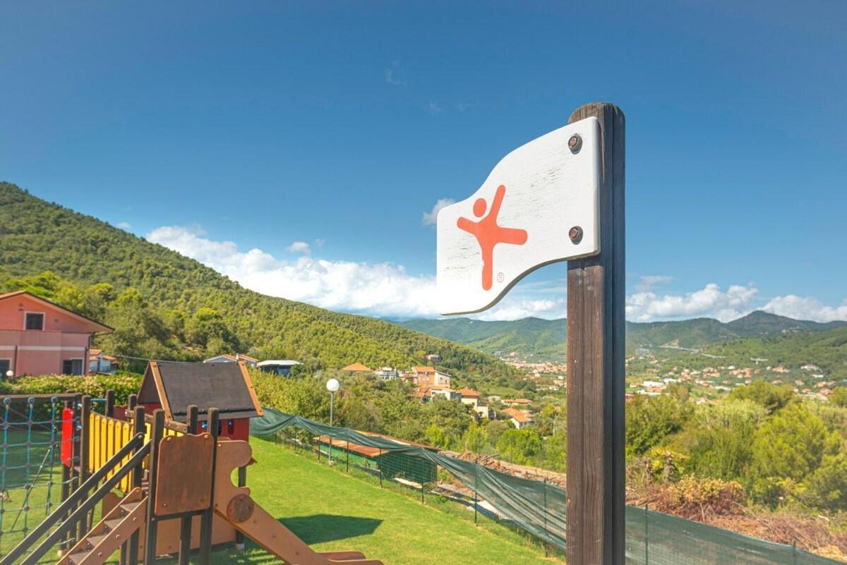 Villino Garden & Pool Hotel Marina dʼMarina dʼAndora Exterior foto