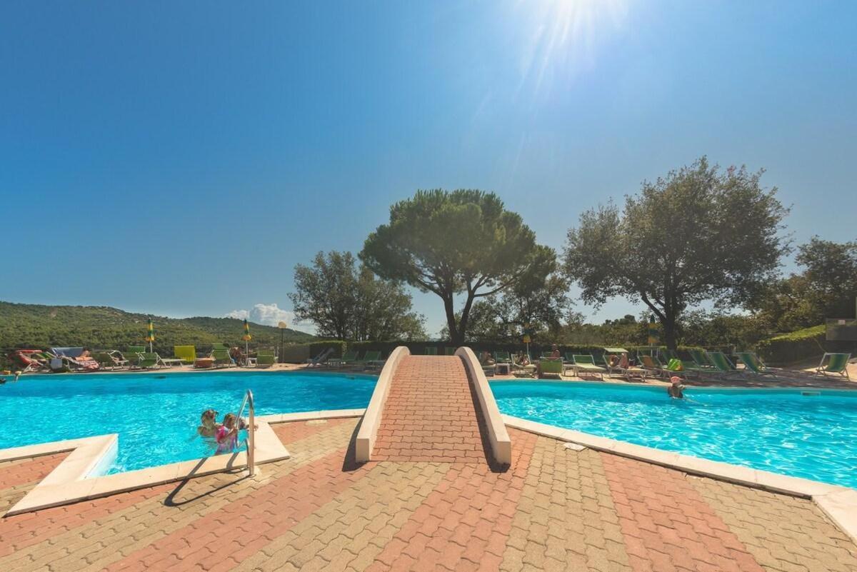 Villino Garden & Pool Hotel Marina dʼMarina dʼAndora Exterior foto